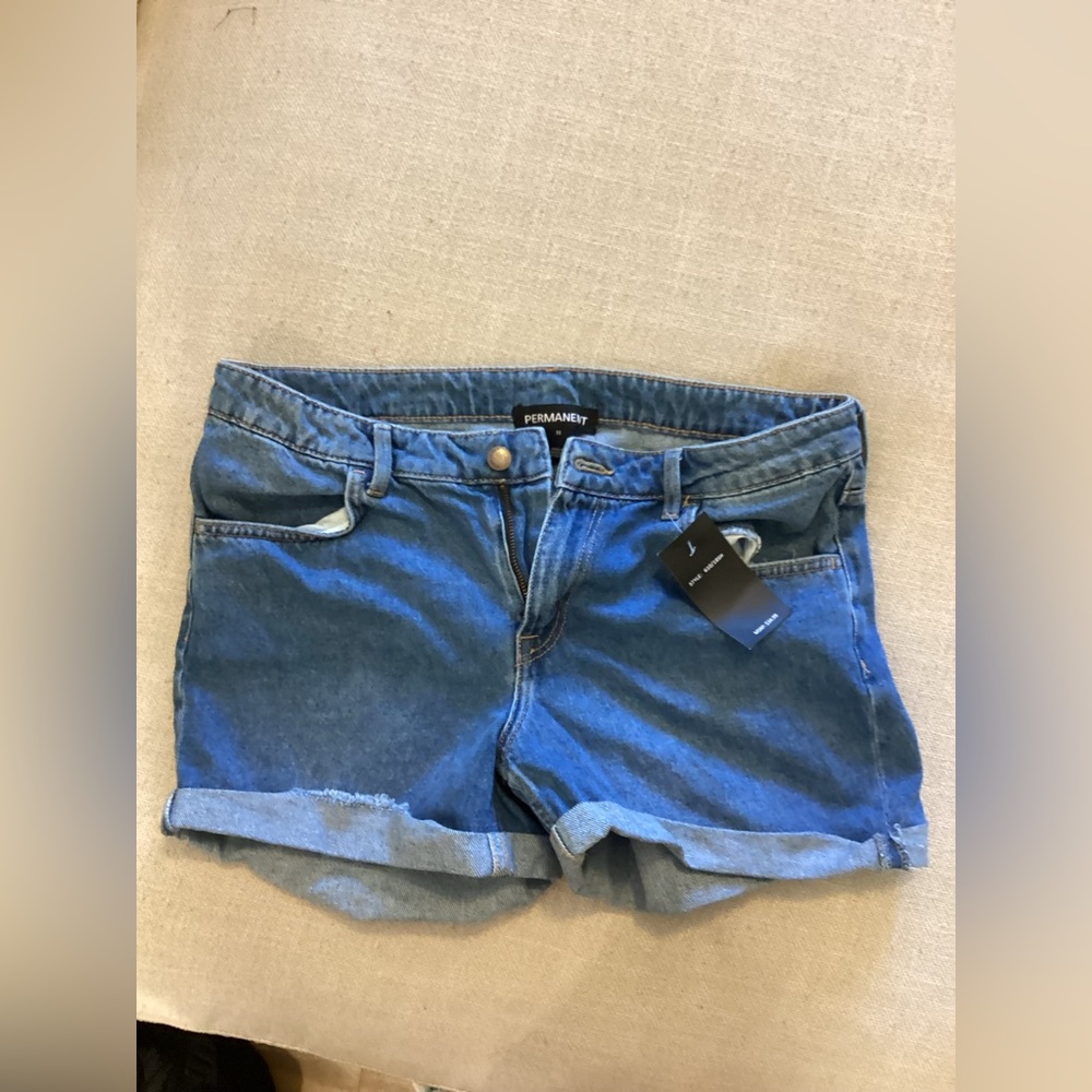 NWT Junior Jean shorts
